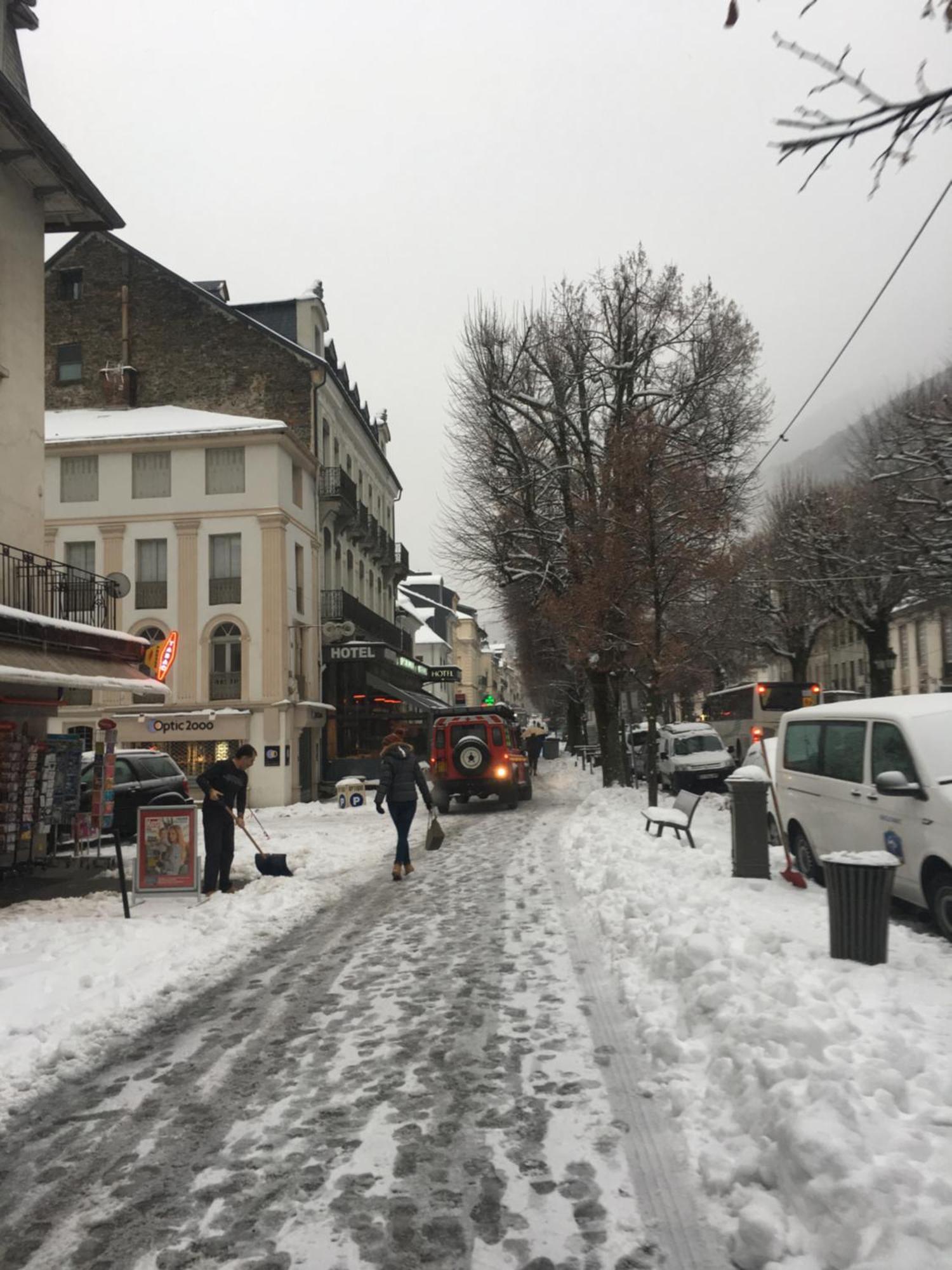 Le 41 Avenue Foch Hotel Bagneres-de-Luchon Ngoại thất bức ảnh