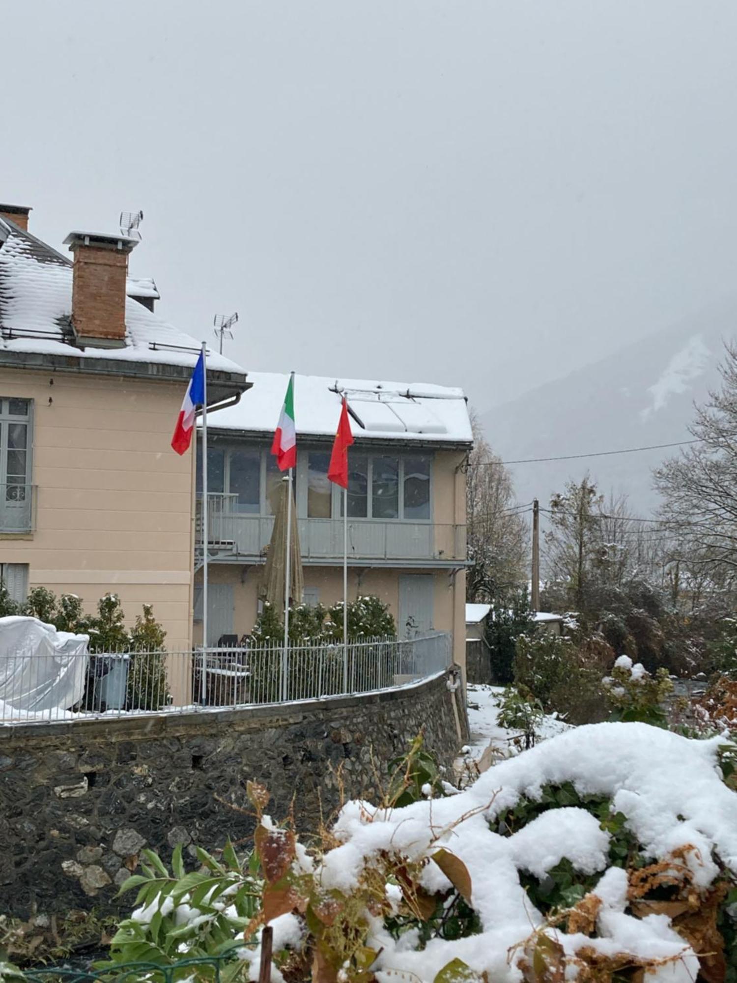 Le 41 Avenue Foch Hotel Bagneres-de-Luchon Ngoại thất bức ảnh